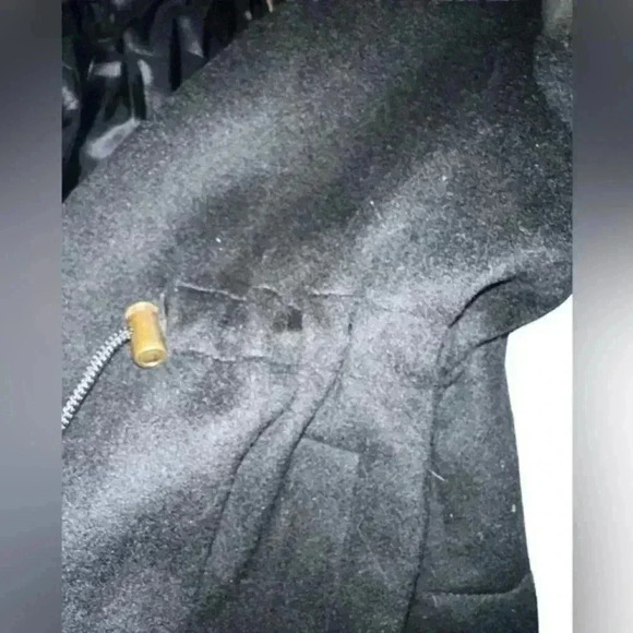 Vintage black Jonathan Michael wool coat. No size. Thinking it’s a 12/14. EUC - Picture 4 of 9